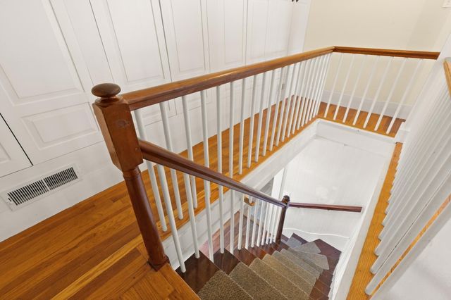 19 Highland St, Gloucester, MA 01930