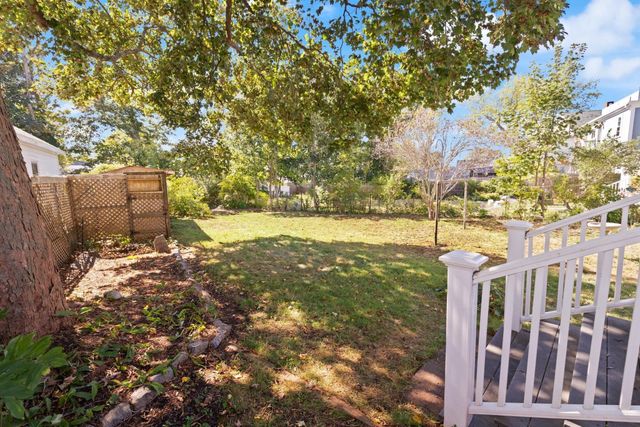 19 Highland St, Gloucester, MA 01930