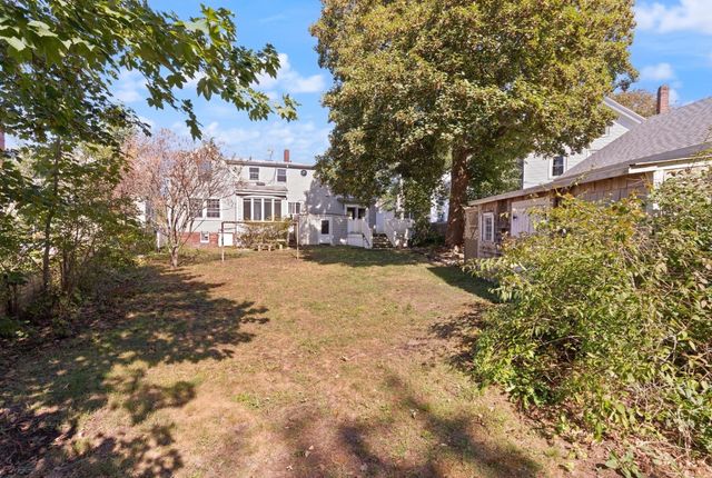 19 Highland St, Gloucester, MA 01930