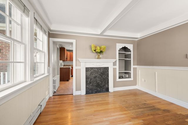 19 Highland St, Gloucester, MA 01930