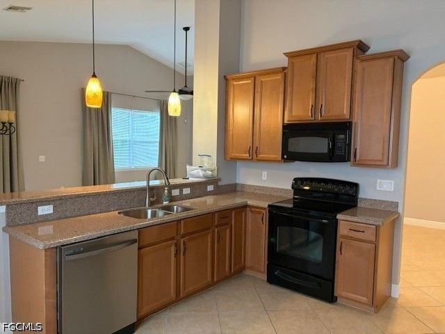 8610 SUMNER AVE, Fort Myers, FL 33908
