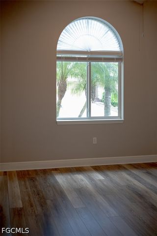 8610 SUMNER AVE, Fort Myers, FL 33908