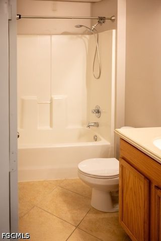 8610 SUMNER AVE, Fort Myers, FL 33908