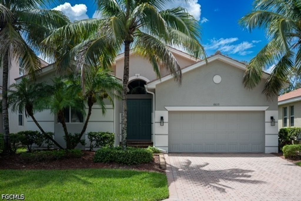 8610 SUMNER AVE, Fort Myers, FL 33908