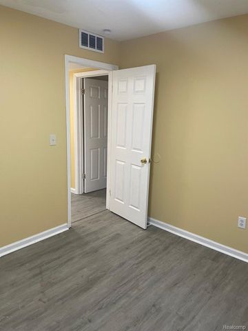 13417 FELLRATH Street W, Taylor, MI 48180