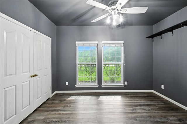 319 S Jamison Street, La Porte, TX 77571