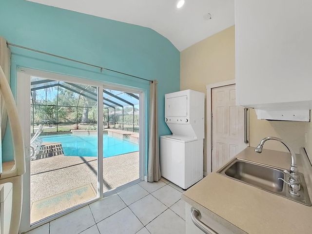 2921 CHELSEA WOODS DRIVE, Valrico, FL 33596