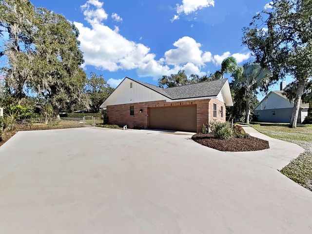 2921 CHELSEA WOODS DRIVE, Valrico, FL 33596
