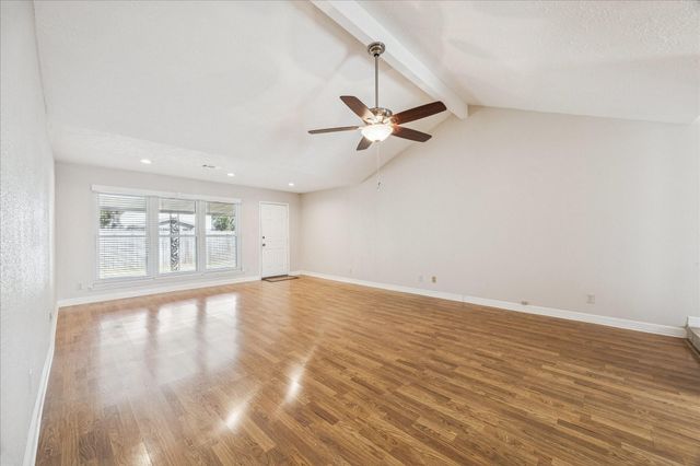 3202 Sand Reef Lane, League City, TX 77573