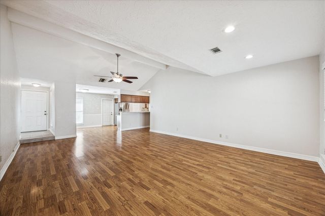 3202 Sand Reef Lane, League City, TX 77573