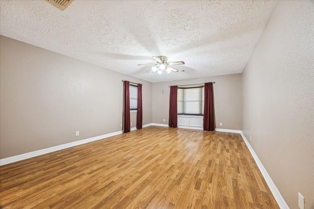 3202 Sand Reef Lane, League City, TX 77573