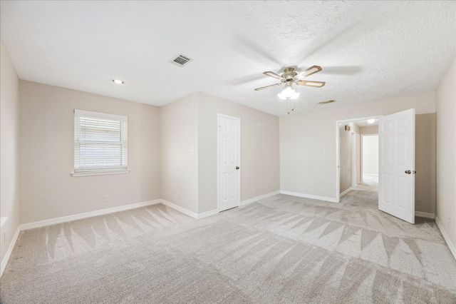 3202 Sand Reef Lane, League City, TX 77573