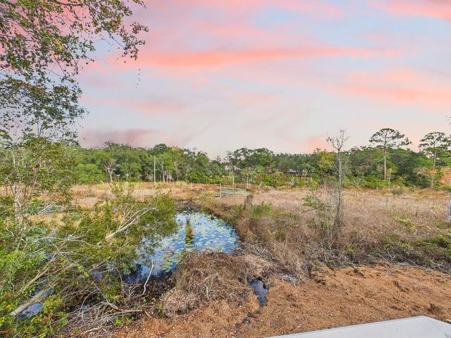 211 E Dominica Circle, Niceville, FL 32578