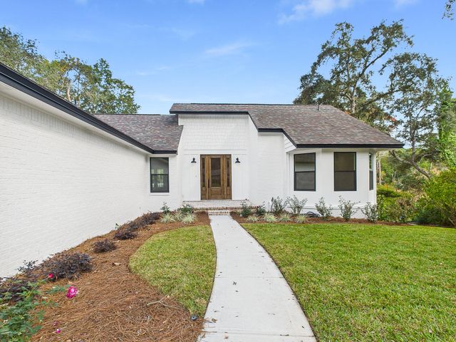 211 E Dominica Circle, Niceville, FL 32578