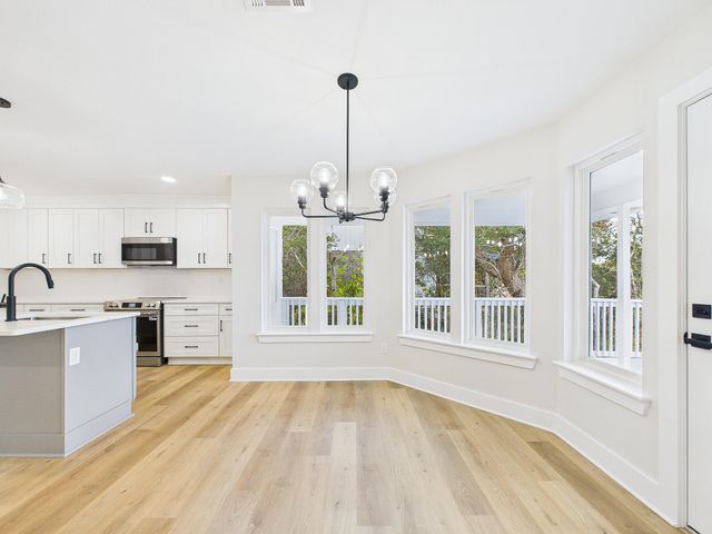 211 E Dominica Circle, Niceville, FL 32578