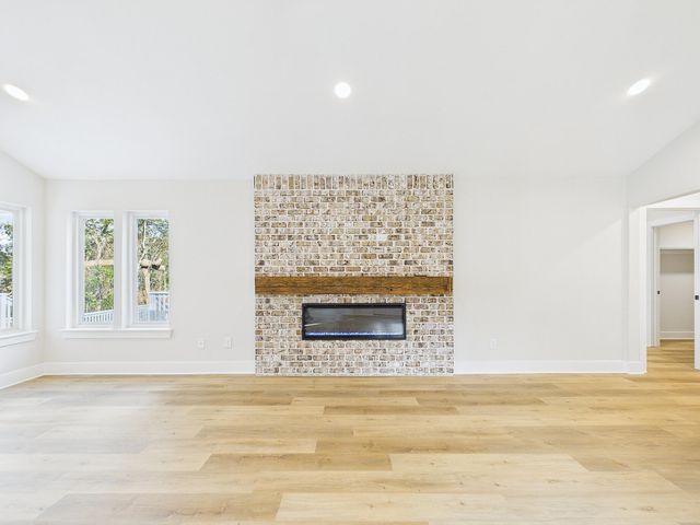 211 E Dominica Circle, Niceville, FL 32578