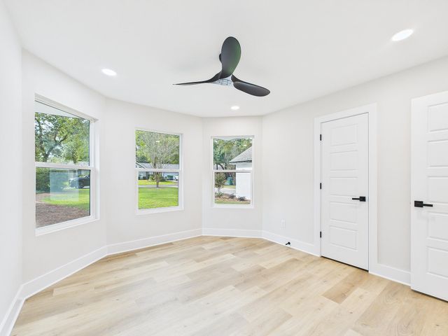 211 E Dominica Circle, Niceville, FL 32578