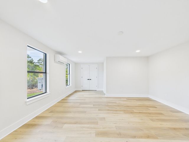 211 E Dominica Circle, Niceville, FL 32578