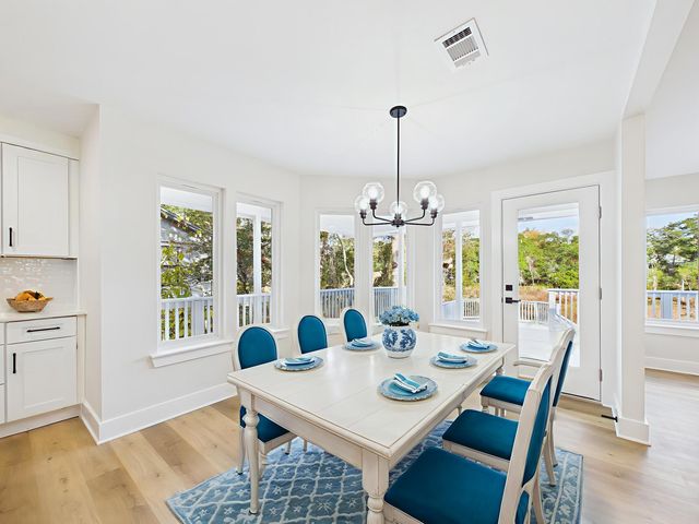 211 E Dominica Circle, Niceville, FL 32578