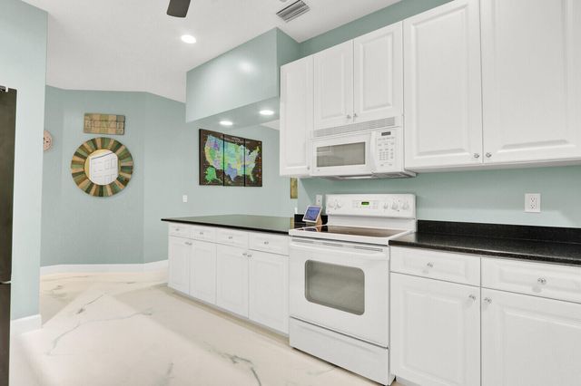 3265 Lakeshore Drive, Hutchinson Island, FL 34949