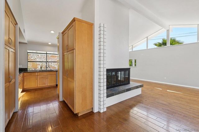 5727 Honors, San Diego, CA 92122