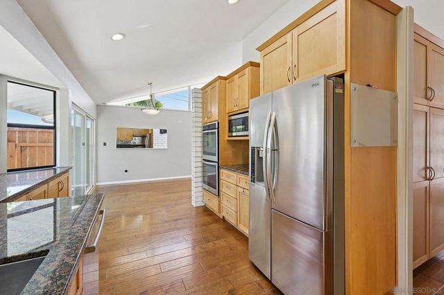 5727 Honors, San Diego, CA 92122