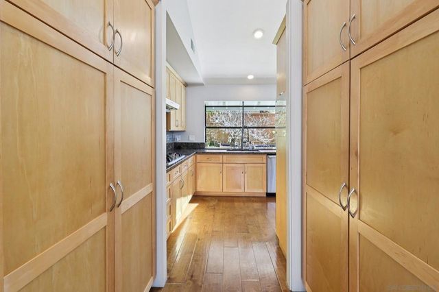 5727 Honors, San Diego, CA 92122