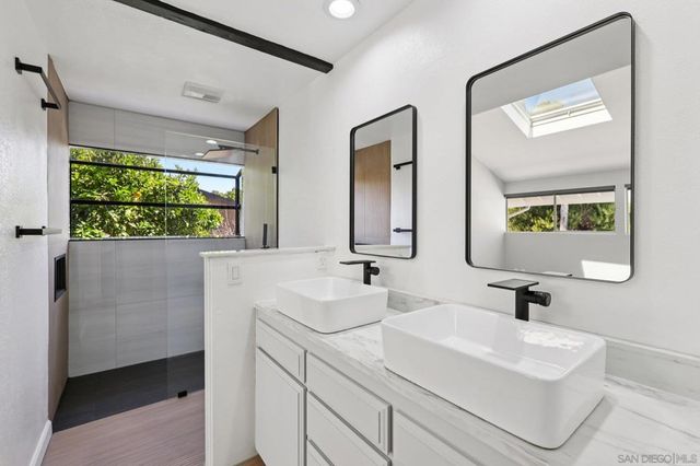 5727 Honors, San Diego, CA 92122