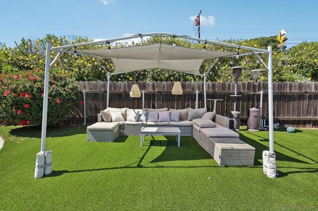 5727 Honors, San Diego, CA 92122