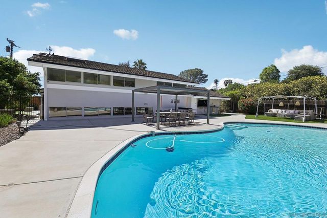 5727 Honors, San Diego, CA 92122