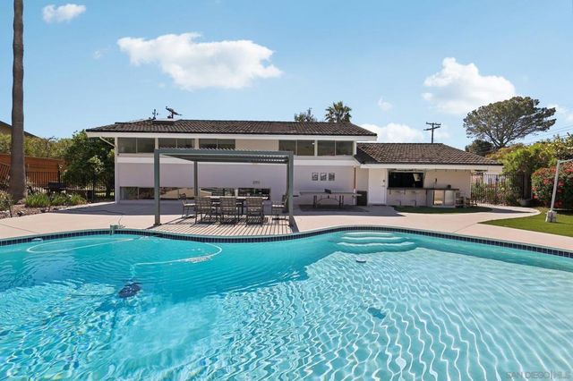 5727 Honors, San Diego, CA 92122