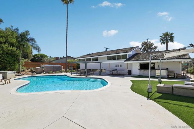 5727 Honors, San Diego, CA 92122