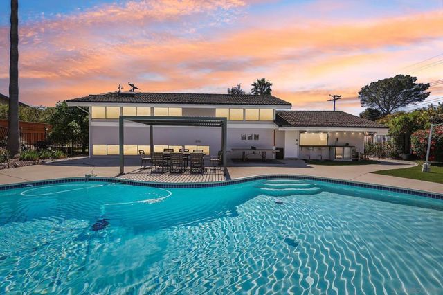 5727 Honors, San Diego, CA 92122