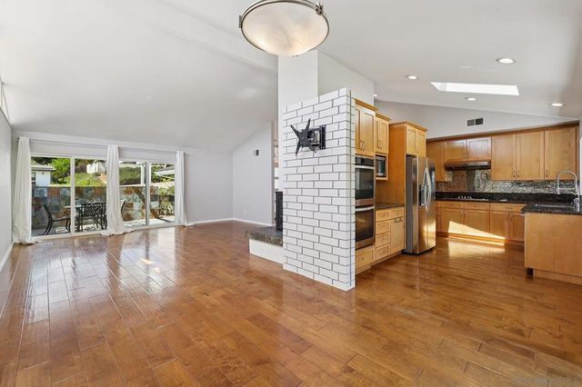 5727 Honors, San Diego, CA 92122