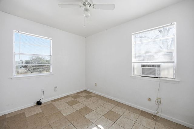 202 Forest ST, Georgetown, TX 78626