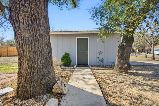 202 Forest ST, Georgetown, TX 78626