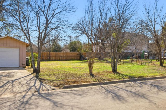 202 Forest ST, Georgetown, TX 78626