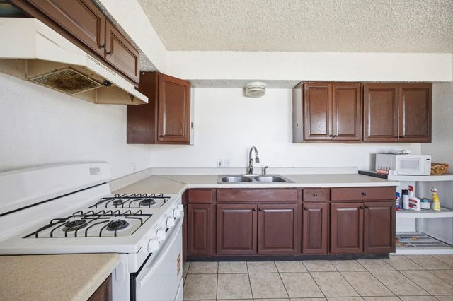 202 Forest ST, Georgetown, TX 78626