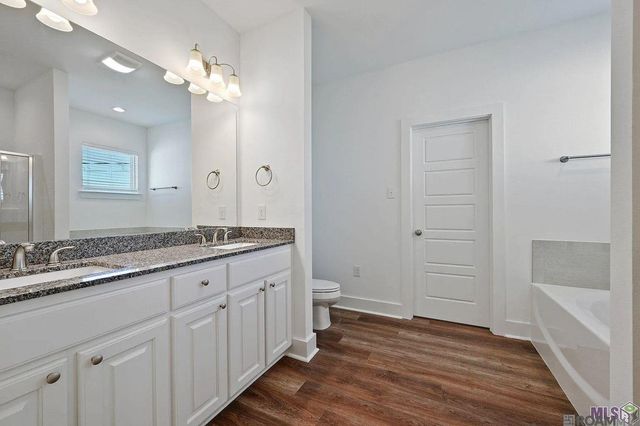 601 Lake Shelf Dr, Baton Rouge, LA 70820
