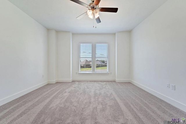 601 Lake Shelf Dr, Baton Rouge, LA 70820
