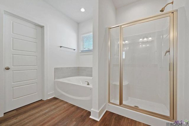 601 Lake Shelf Dr, Baton Rouge, LA 70820