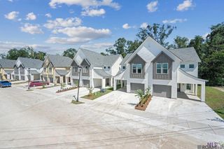 601 Lake Shelf Dr, Baton Rouge, LA 70820