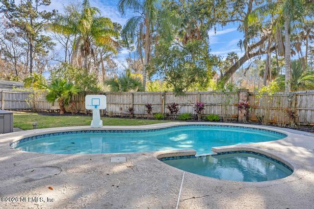 98 SANCHEZ Drive E, Ponte Vedra Beach, FL 32082