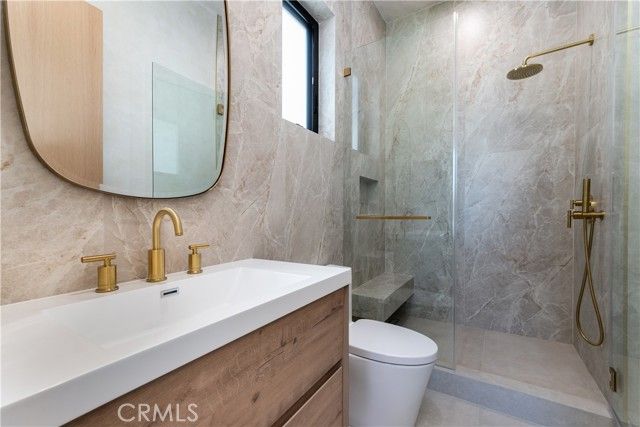 16749 Addison, Encino (los Angeles), CA 91436