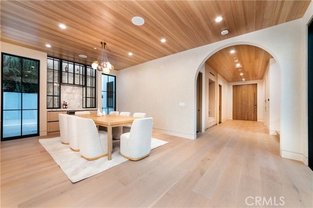 16749 Addison, Encino (los Angeles), CA 91436