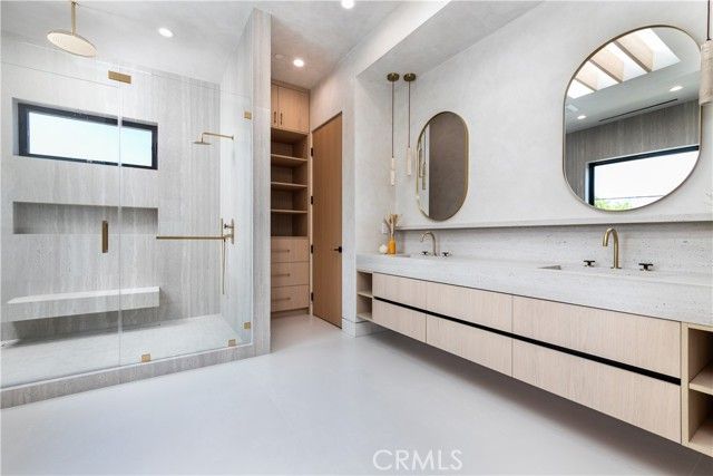 16749 Addison, Encino (los Angeles), CA 91436