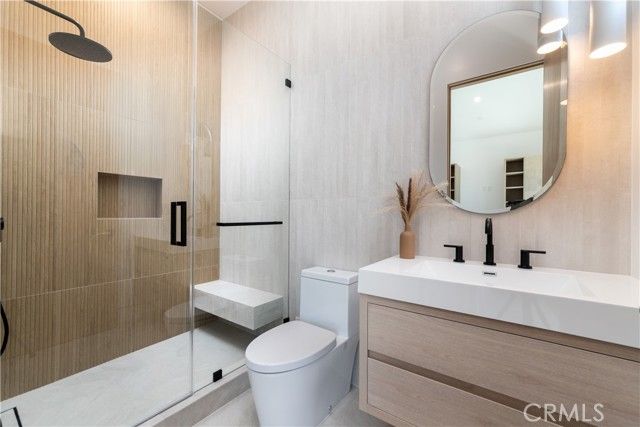 16749 Addison, Encino (los Angeles), CA 91436