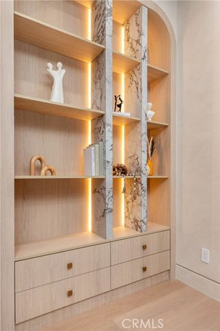 16749 Addison, Encino (los Angeles), CA 91436