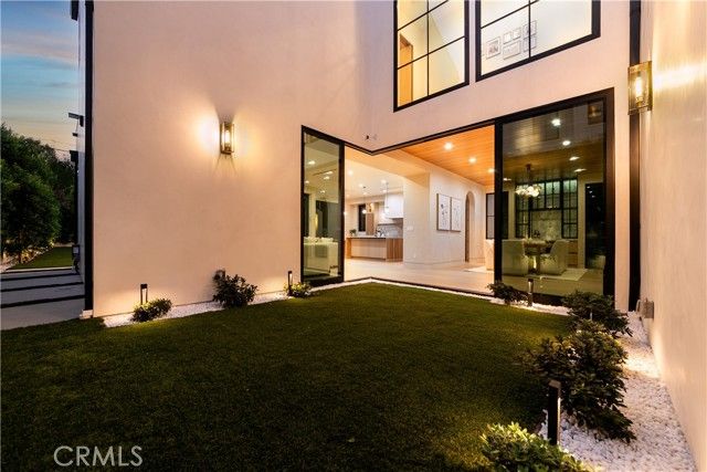 16749 Addison, Encino (los Angeles), CA 91436