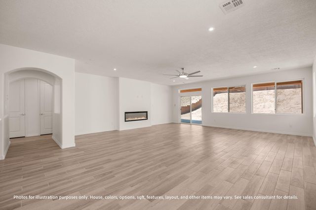 1561 Corta Corona SW, Los Lunas, NM 87031